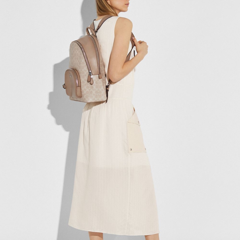 CARRIE BACKPACK IN SIGNATURE CANVAS - Alternate View 3