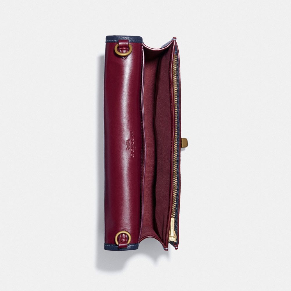 HAYDEN FOLDOVER CROSSBODY IN SIGNATURE CHAMBRAY - Alternate View 2