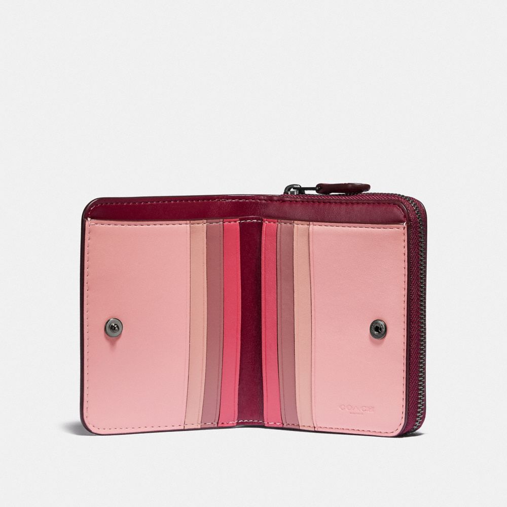 BILLFOLD WALLET WITH REXY - Alternate View 1