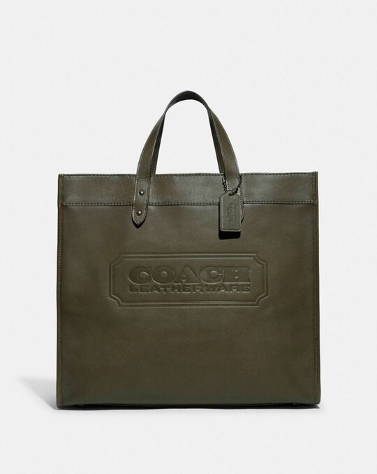 FIELD TOTE 40 WITH COACH BADGE